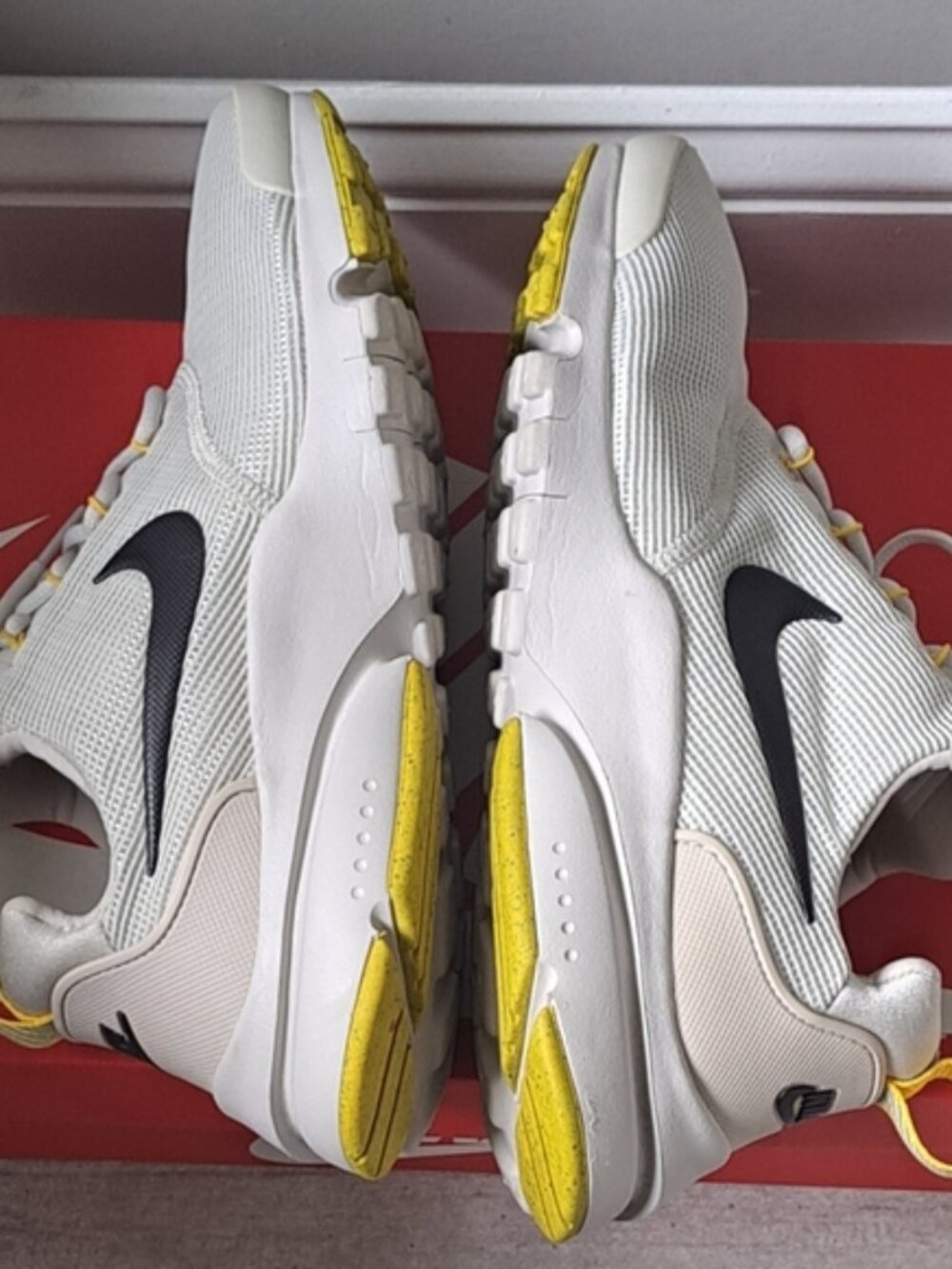 Nike Light Bone/Velvet Brown Presto Fly GS Boys Sneakers 7Y Unisex Women's 8.5 - Picture 10 of 15